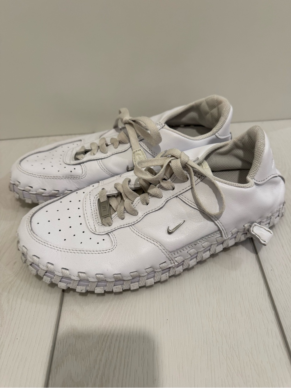 Jacquemus x Nike White Leather Low-Top Sneakers women’s 8